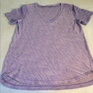 Lululemon 6 Tee Shirt
